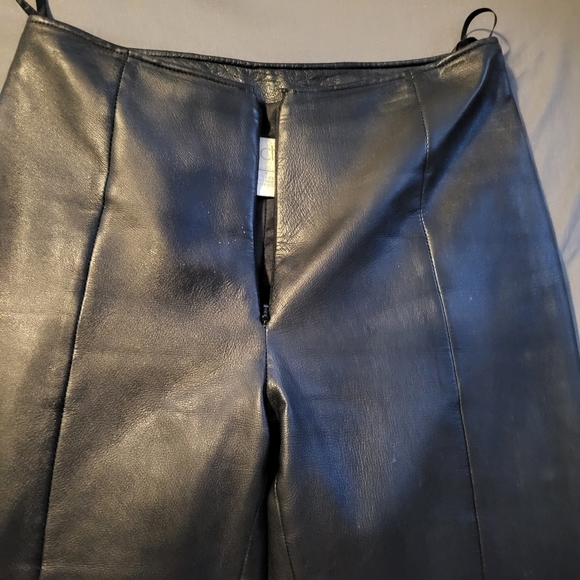 100% leather ladies straight leg pants. - Picture 4 of 7
